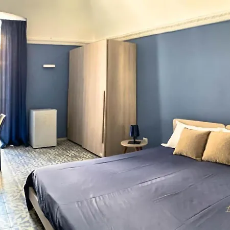 Le Tre Rondini Πανσιόν 4*