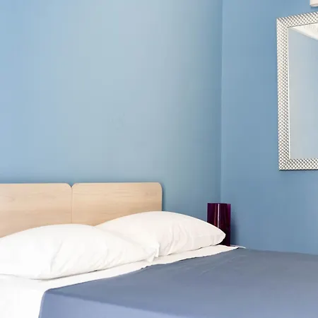 Le Tre Rondini Konukevi