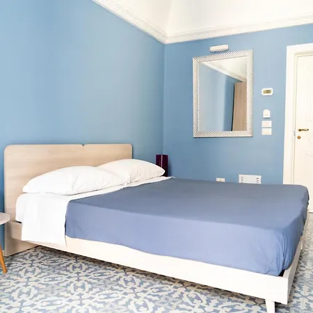 Le Tre Rondini Konukevi