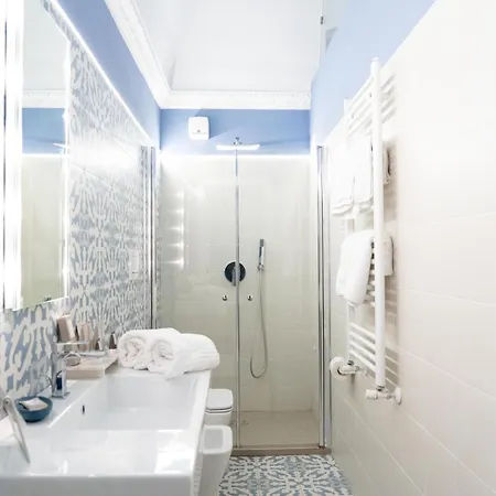 Le Tre Rondini Konukevi 4*